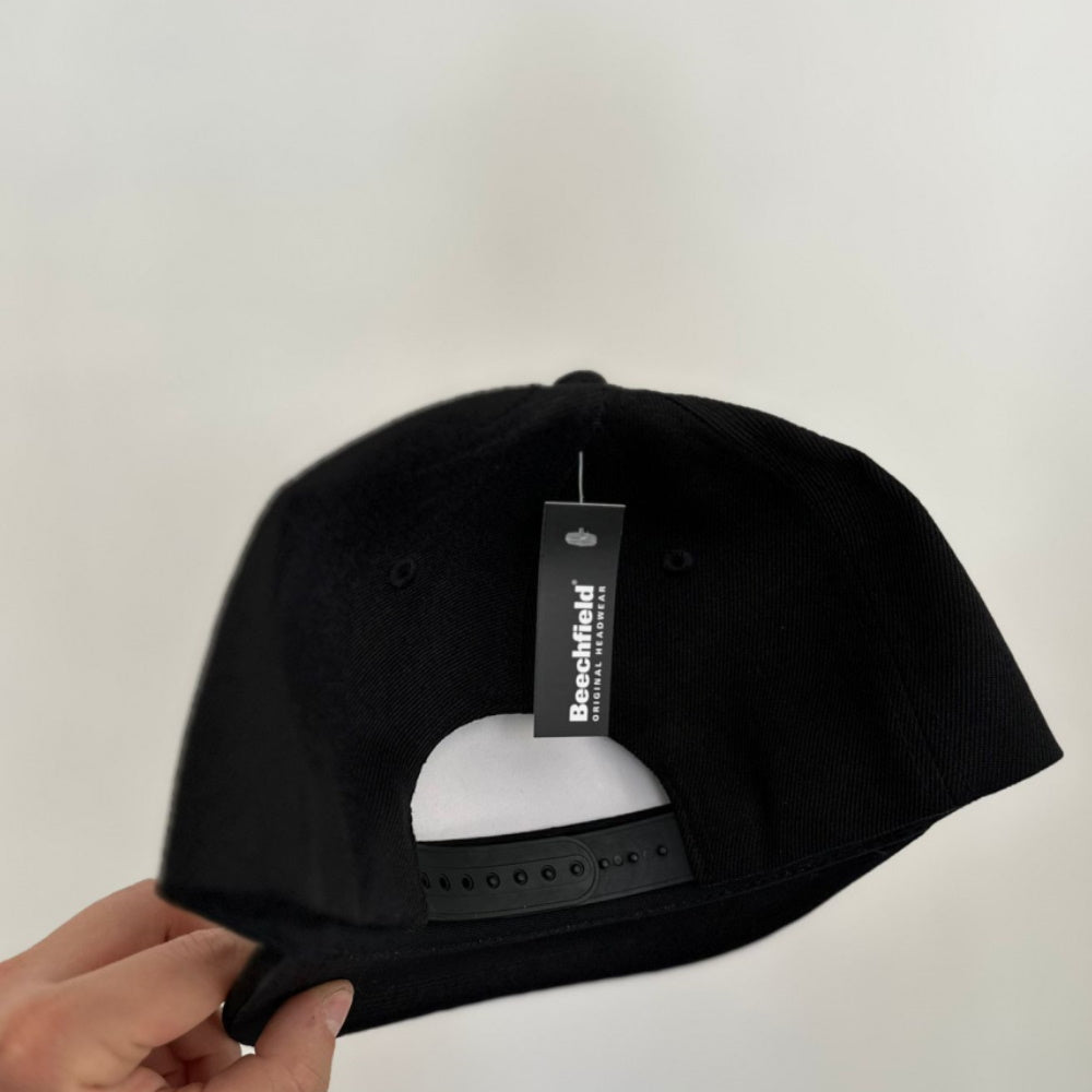 JuhisRacing -lippis, SNAPBACK