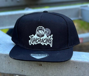 JuhisRacing -lippis, SNAPBACK